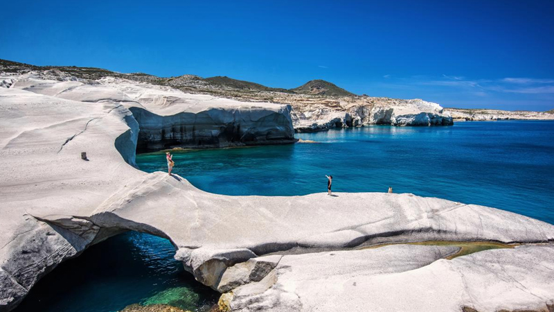 Santorini və Mikonosdan daha ucuz - Turist kütləsi olmayan Yunan adası