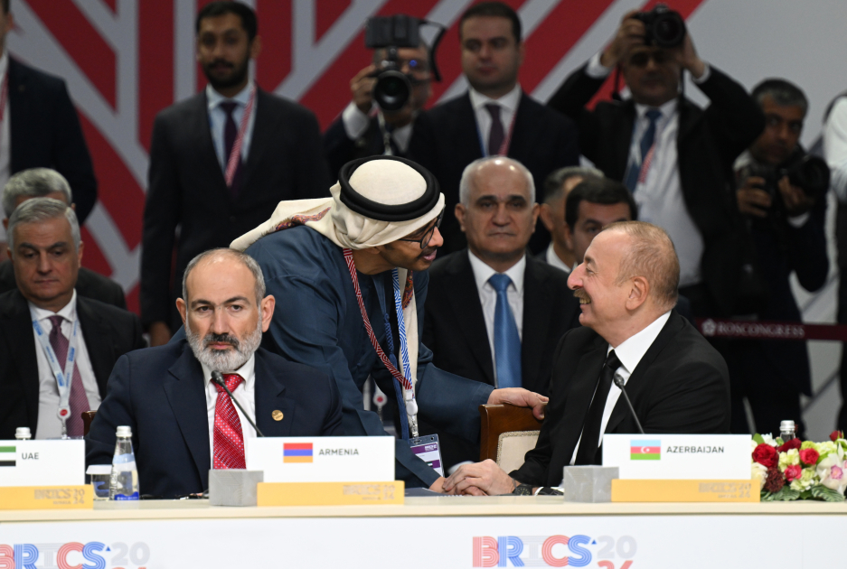 Prezident XVI BRICS Sammitinin ilk plenar iclasında çıxış etdi (YENİLƏNİR)