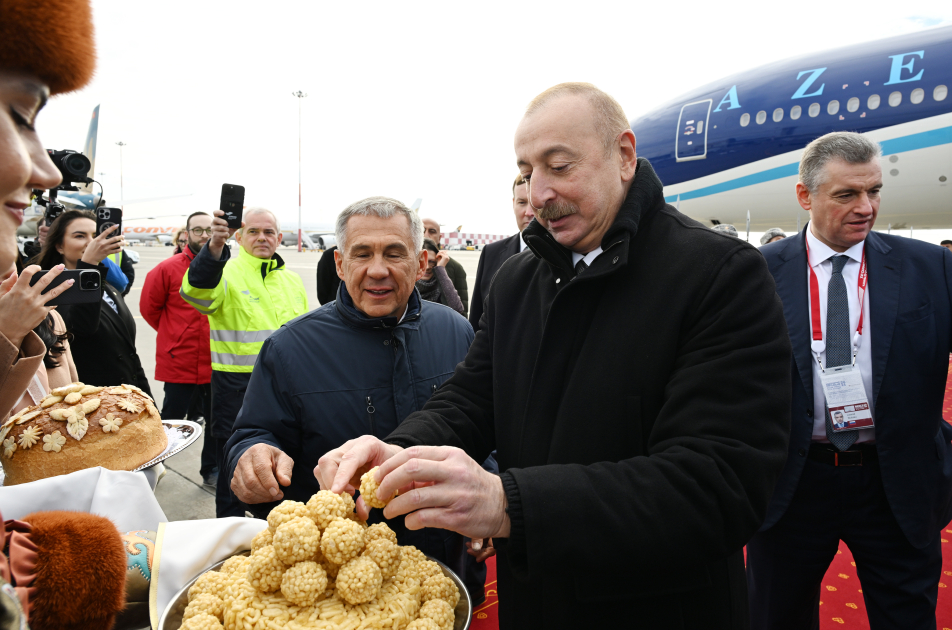 Prezident Kazanda Rüstəm Minnixanovla görüşdü (YENİLƏNİB)