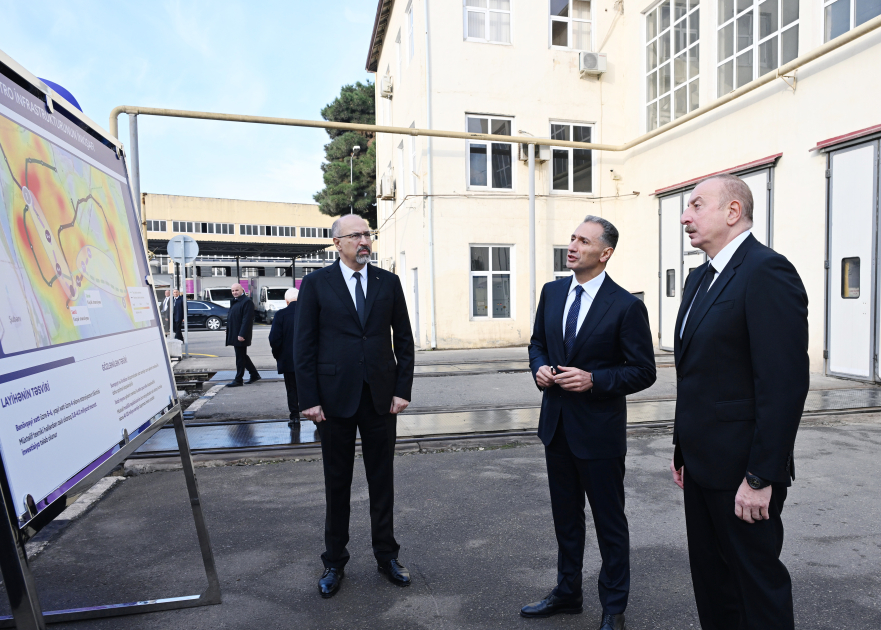 Prezident Bakıda Metropolitenində və Zığ Elektrik Avtobus Parkında olub (YENİLƏNİB)