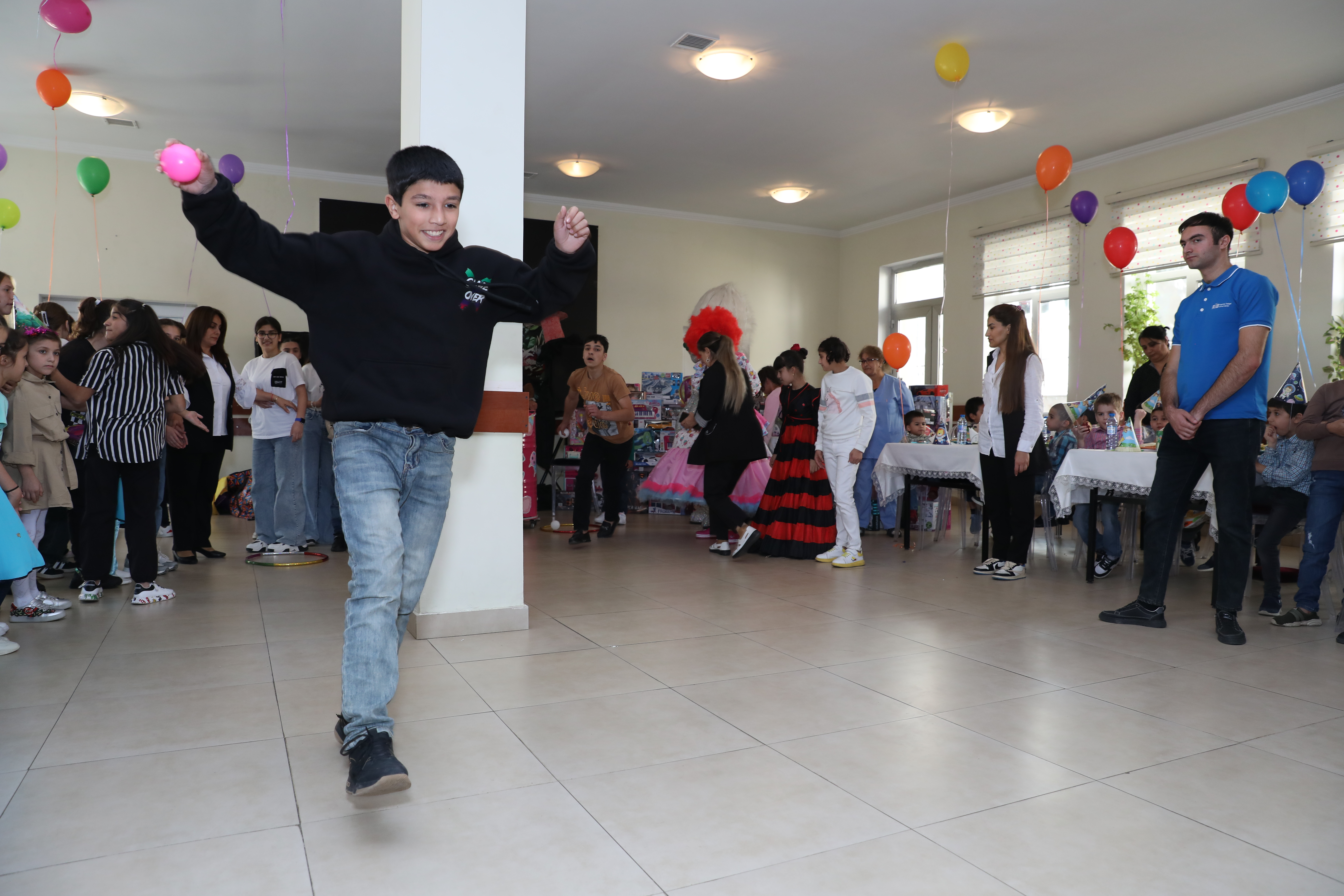 Heydər Əliyev Fondu uşaq evlərinin sakinləri üçün şənlik təşkil etdi (FOTO)