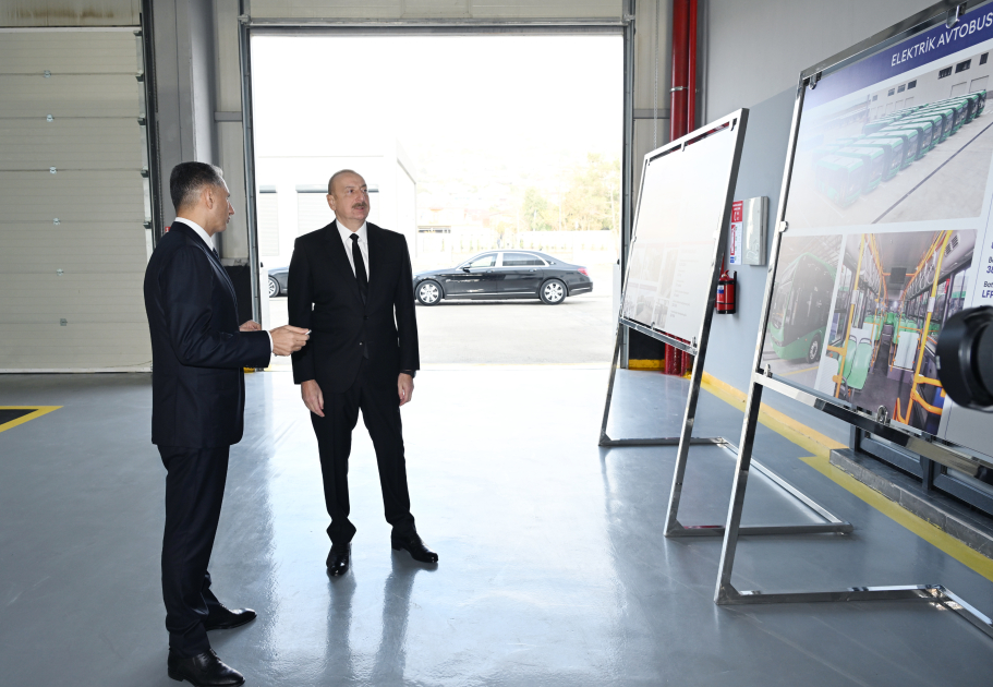 Prezident Bakıda Metropolitenində və Zığ Elektrik Avtobus Parkında olub (YENİLƏNİB)