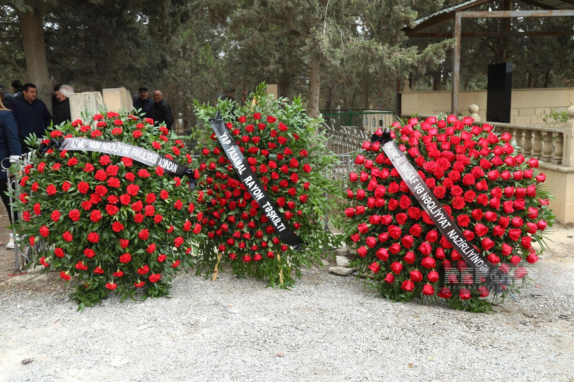 Tağı Əhmədov dəfn olundu (FOTO)