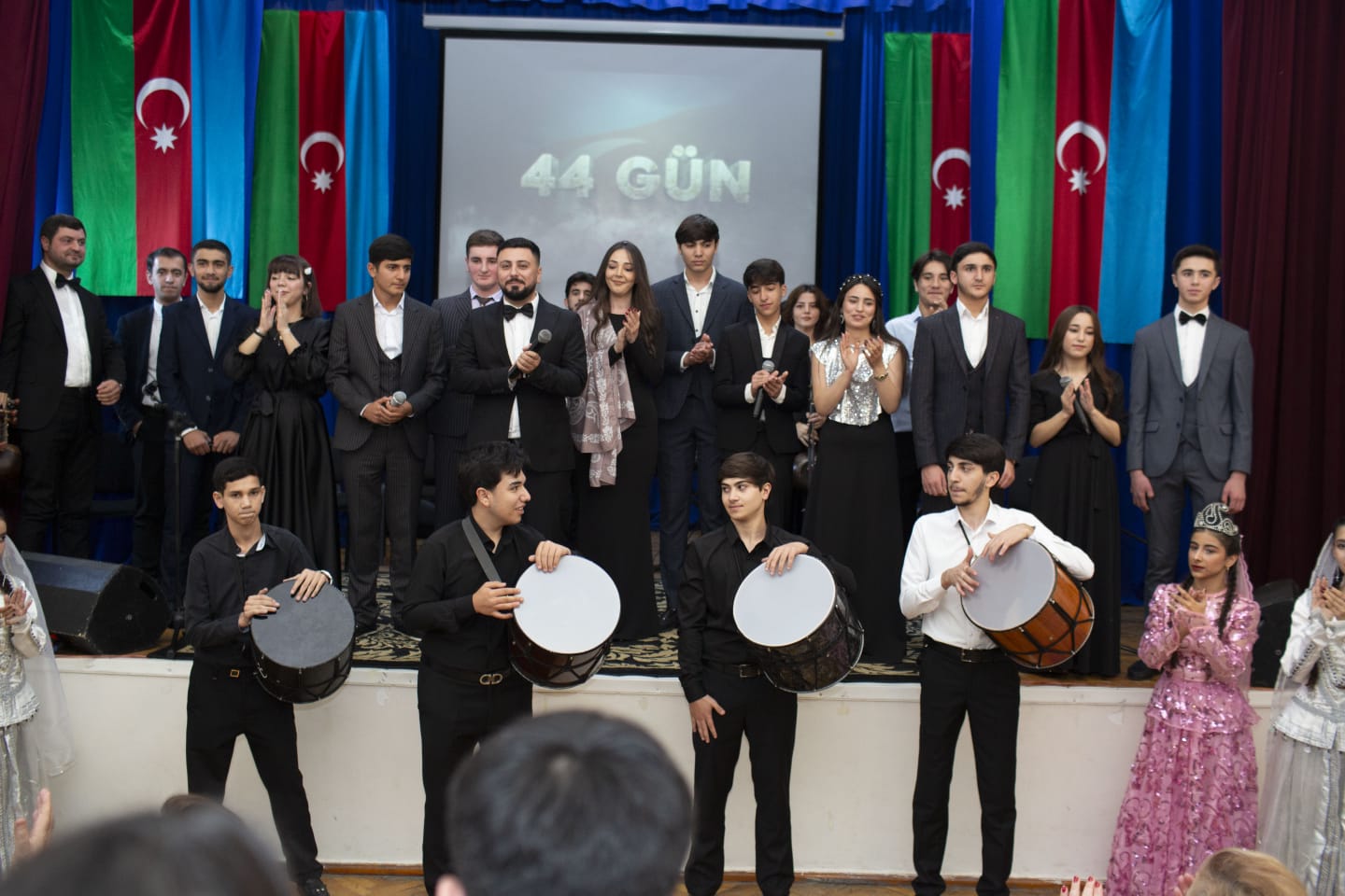 Zəfər Gününə həsr olunan konsert keçirildi (FOTO)