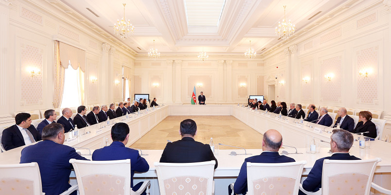 Ali Məhkəmənin hakimi Əziz Seyidov təqaüdə yola salındı (FOTO)