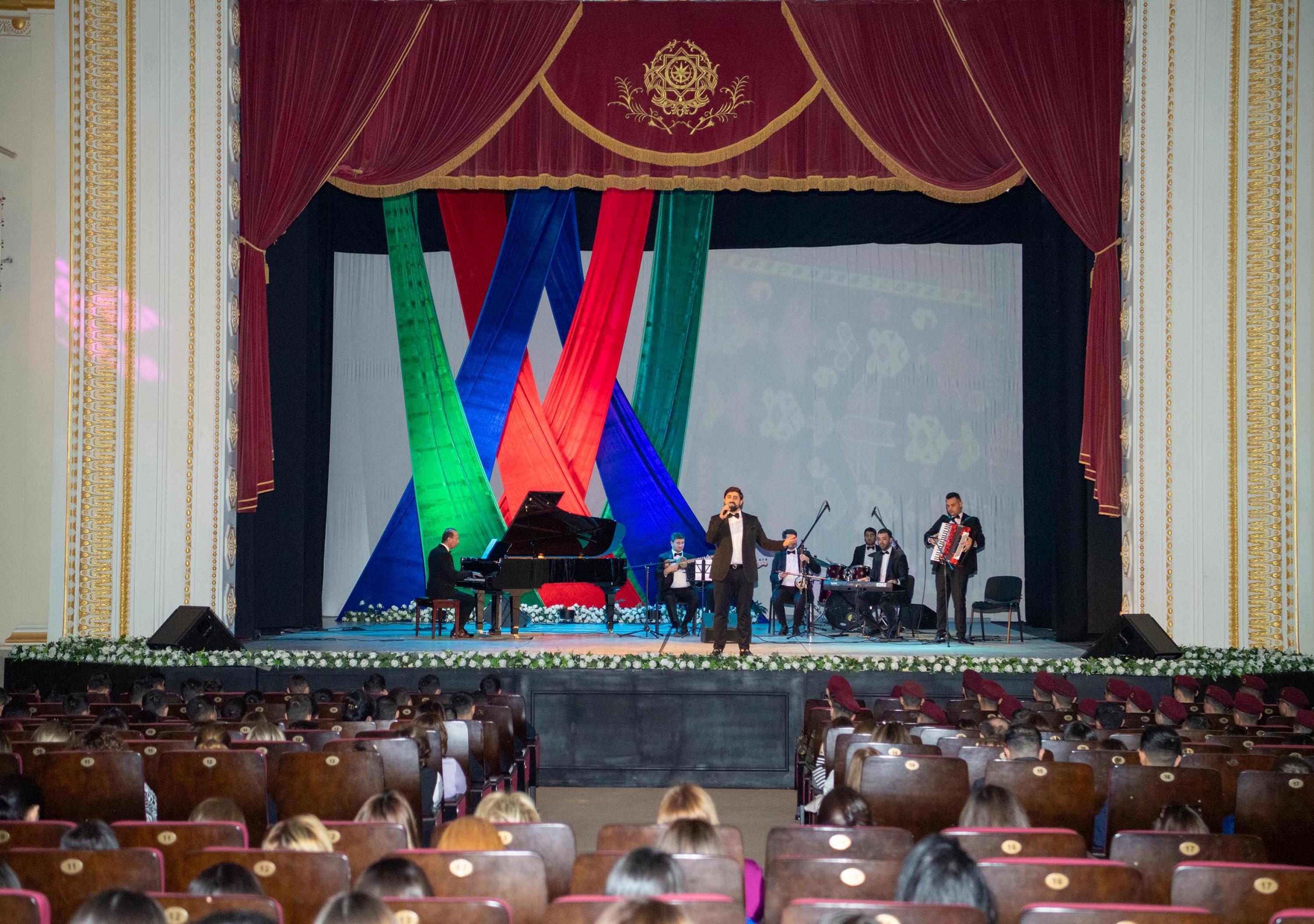 DTX-nin Mədəniyyət Mərkəzində Zəfər Günü ilə bağlı konsert keçirildi (FOTO)