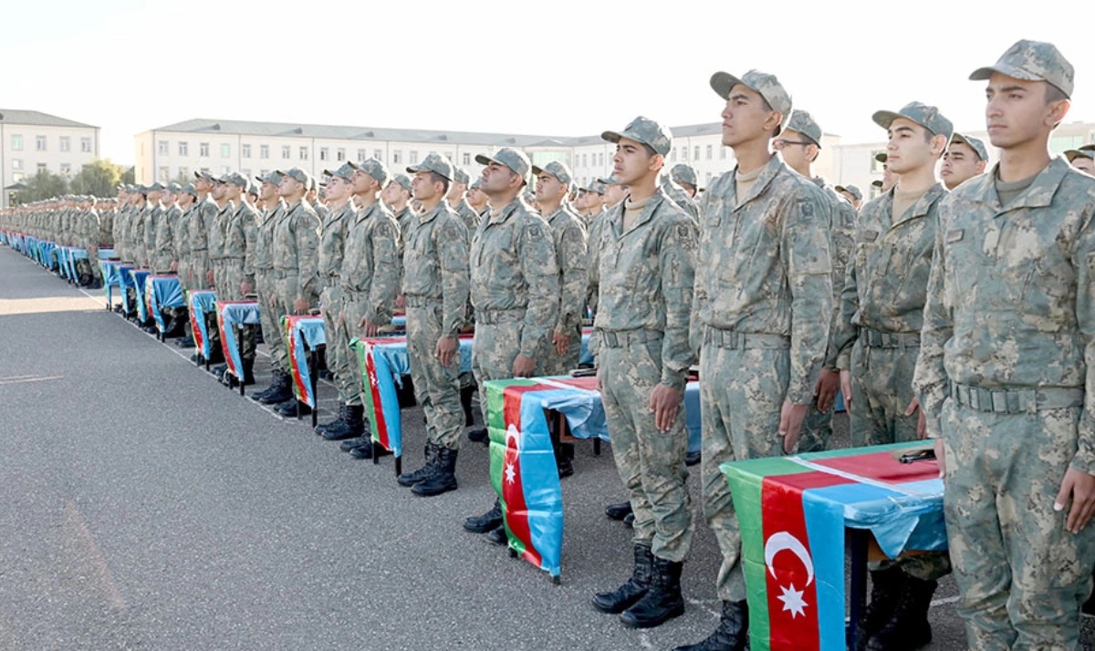 Azərbaycan Ordusunda andiçmə mərasimləri keçirildi (FOTO)