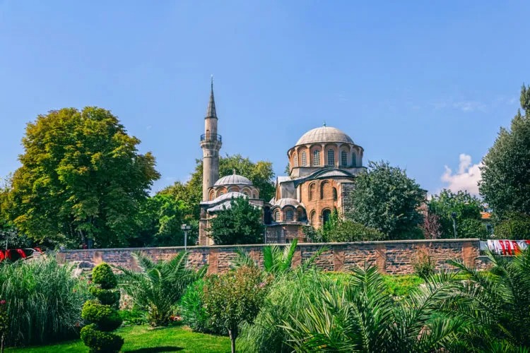 Dünya turizminin mərkəzi olan tarixi İstanbul