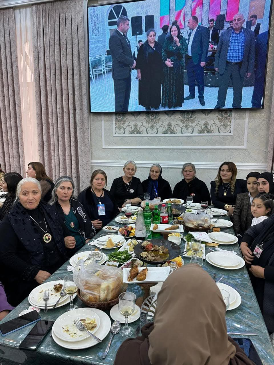 Şəhid qardaşı şəhid bacısı ilə evləndi, icra başçıları toya qatıldı (FOTO)